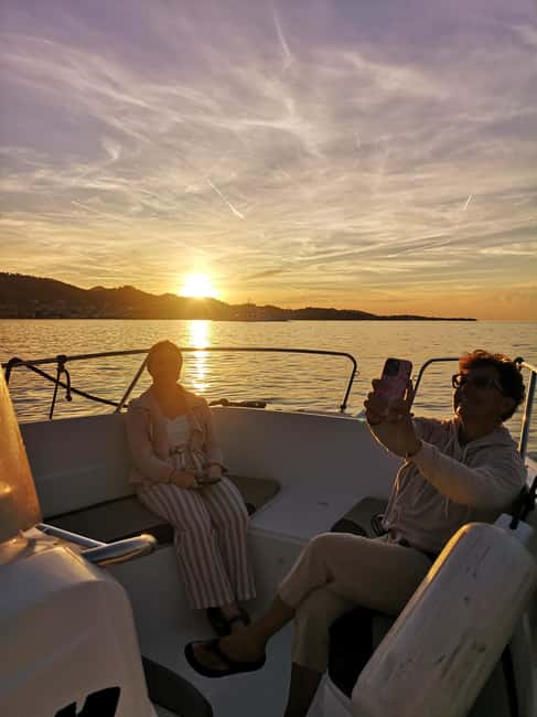 Romantic Sunset tour around Zadar with Drinks - Why this Zadar sunset cruise feels like a date, not a bus ride
