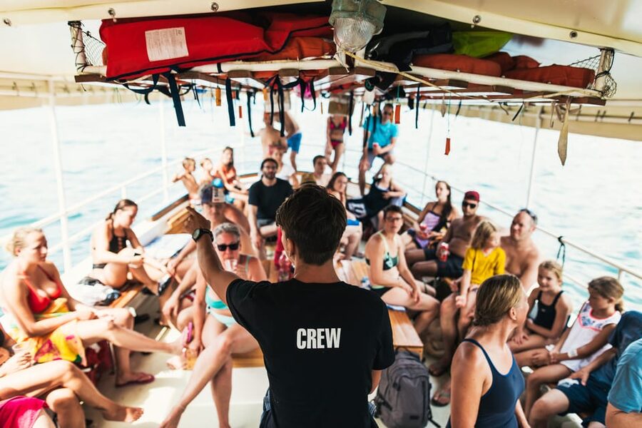 Rovinj half-day cruise: swim stops, drinks & brunch included - How the cruise starts: Rovinj’s coast right away