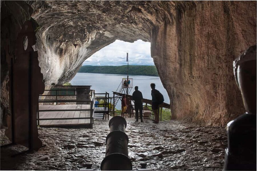 Rovinj or Vrsar: Lim Fjord & Rovinj islands Speedboat Tour - Lim Fjord: Pirate Cave Bar Views and Cove Hopping