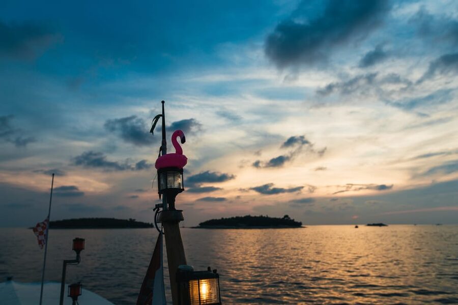 Rovinj: Sunset Cruise with Swim Stop, Drinks, and Fruits - Key things I’d circle on your map