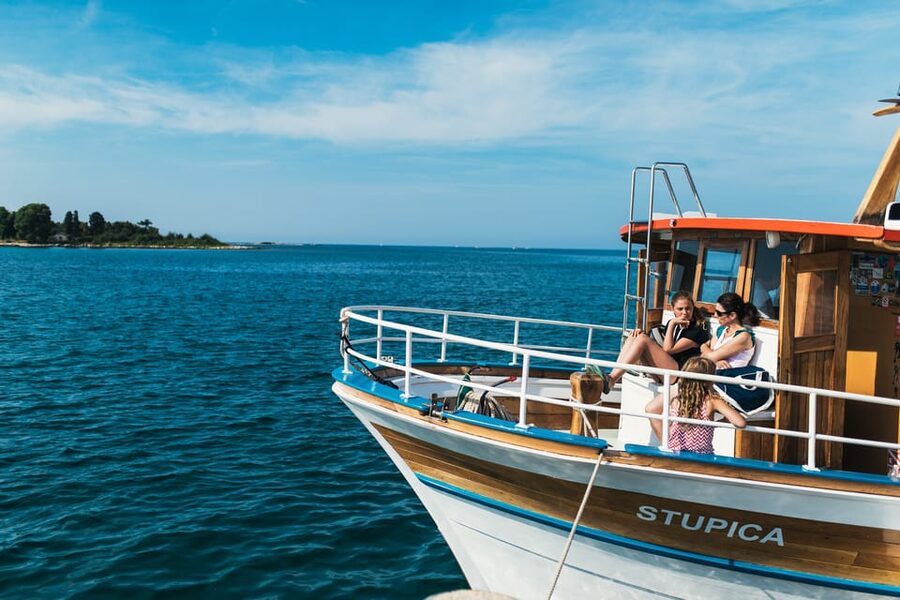 Rovinj: Sunset Cruise with Swim Stop, Drinks, and Fruits - Drinks and fruits: included so you can enjoy the whole evening