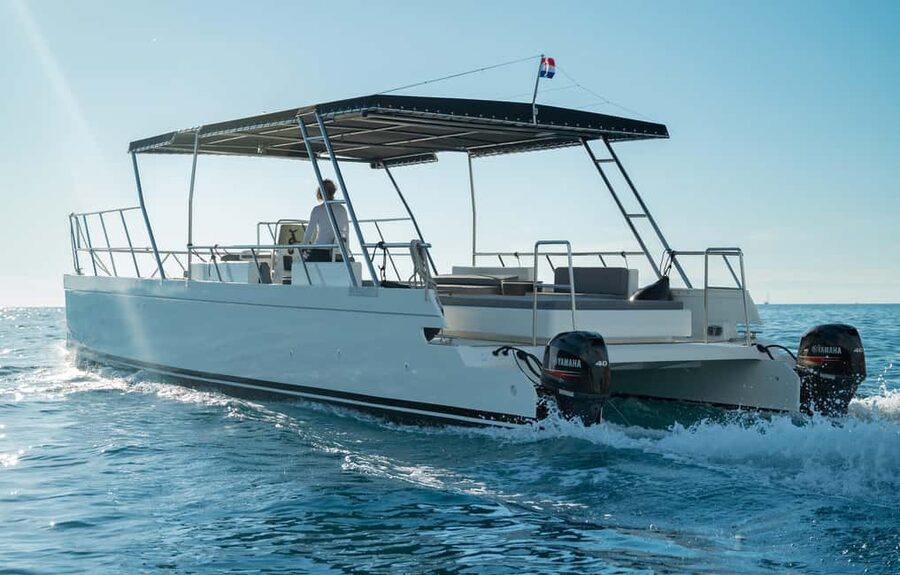 Rovinj: Sunset & dolphin group tours with Catamaran - Why Rovinj sunsets look better from the water
