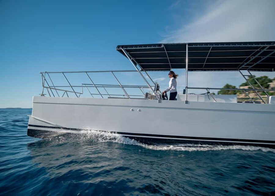 Rovinj: Sunset & dolphin group tours with Catamaran - Meet at ACI Marina, then settle in on a cozy catamaran