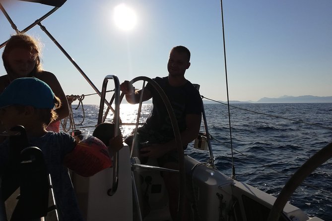 Sailboat tour to the islands - Meeting Tučepi at 10:00 and getting set up fast