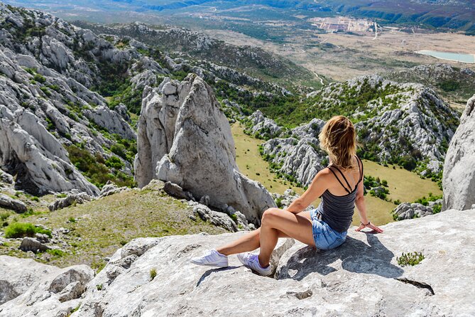 Scenic trip to mountains, caves and rivers in Zadar area - Caves at Cerovačke Špilje: Lower and Upper, and why timing matters