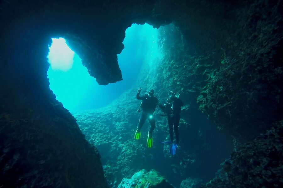 Scuba Diving in Dubrovnik: 1 Dive for Certified Divers - Dubrovnik’s underwater terrain is built for a “one good session” plan