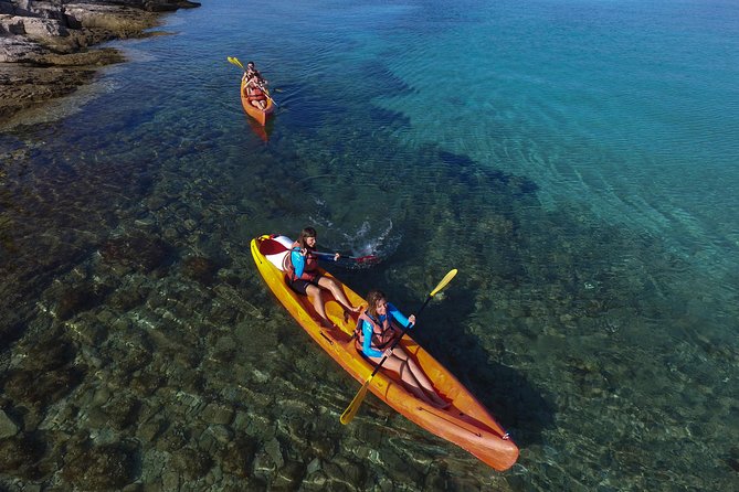 Sea kayaking Postira - Lovrečina (St.Lovre, archaeological site) - Key highlights in plain sight
