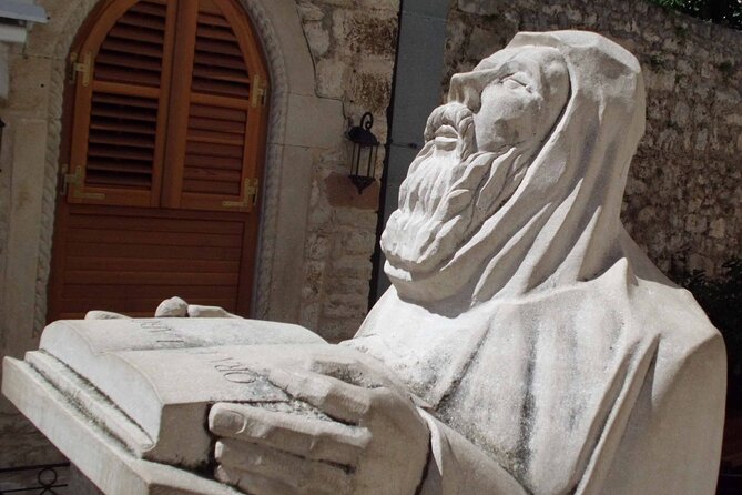 Self-Guided Walking Tour of Hvar’s Historical Old Town - Benedictine convent and Hvar lace, UNESCO craft you can sense