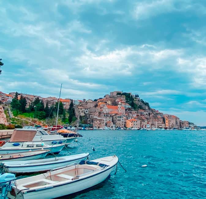 Sibenik: Guided Walking Tour - Poljana Square: Where Šibenik’s Story Runs Into Today