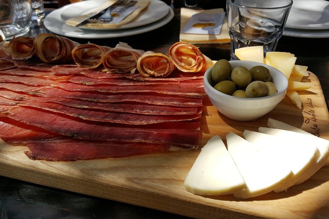 Sibenik Private Combined Food & Drink and Historical Tour - Walking the Šibenik Tasting Route: Markets, Mediterranean Garden, and Old Town Stops