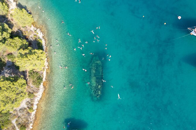 Slatine - Island Hopping Excursion (Trogir/Blue Lagoon/Shipwreck) - Getting to Slatine, boarding fast, and sizing up the day