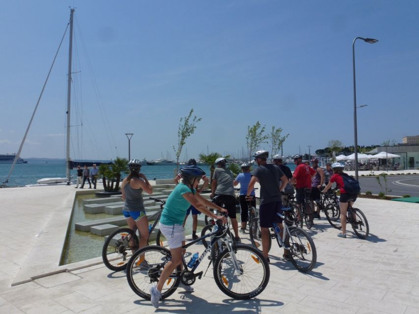 Split 3-Hour Guided Bike Tour - Bikes, Helmets, and the Human Side of the Guide