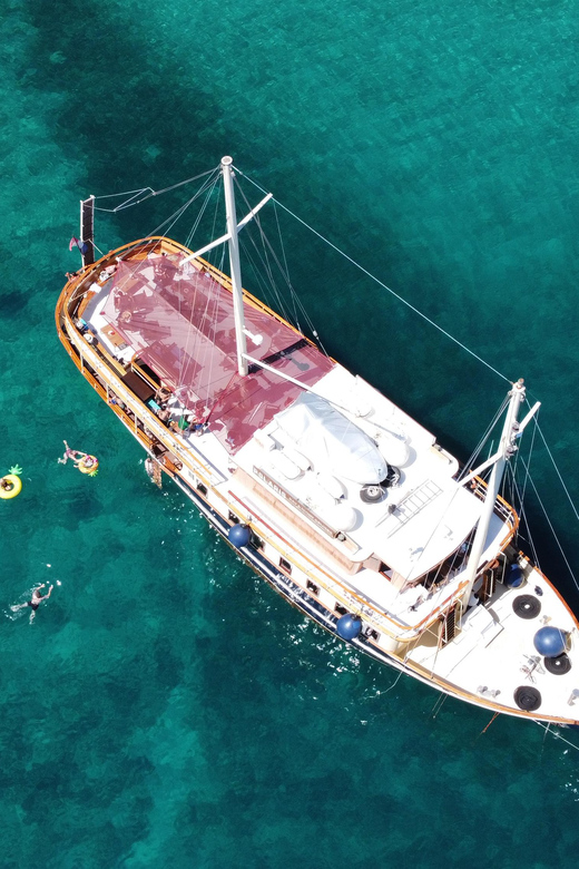 Split: All inclusive Brač & Šolta Island Swimming Cruise - Key highlights at a glance