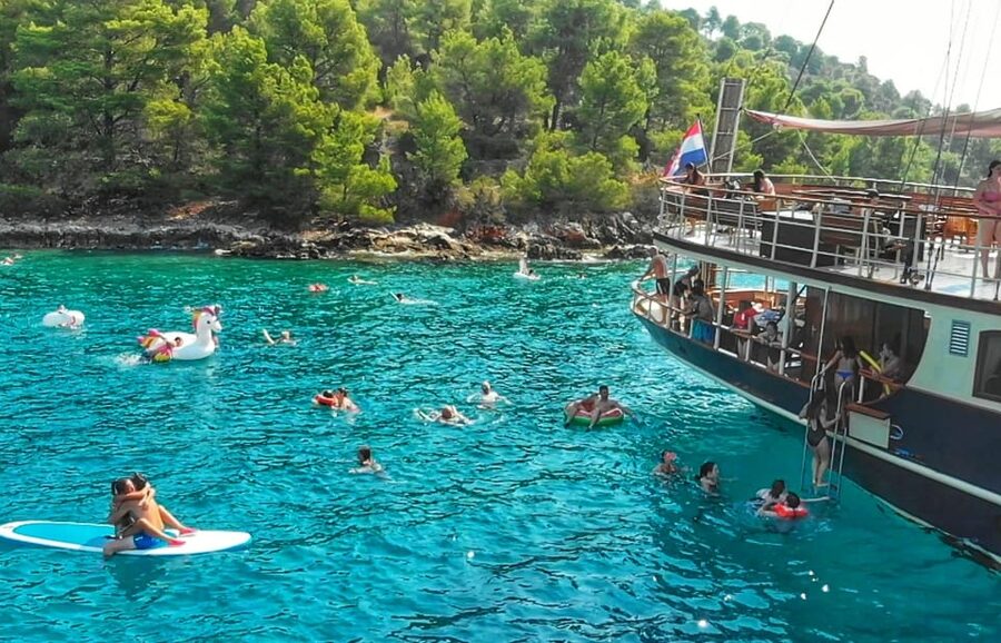 Split: All inclusive Brač & Šolta Island Swimming Cruise - Who should book this cruise, and who should skip it
