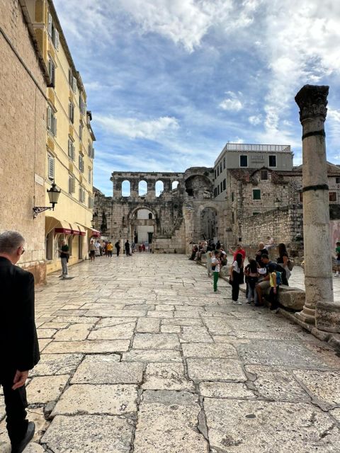 Split and Diocletian's Palace walking tour with a local guid - Guide style that makes the difference: Tomislav, Tomas, and calm explanations