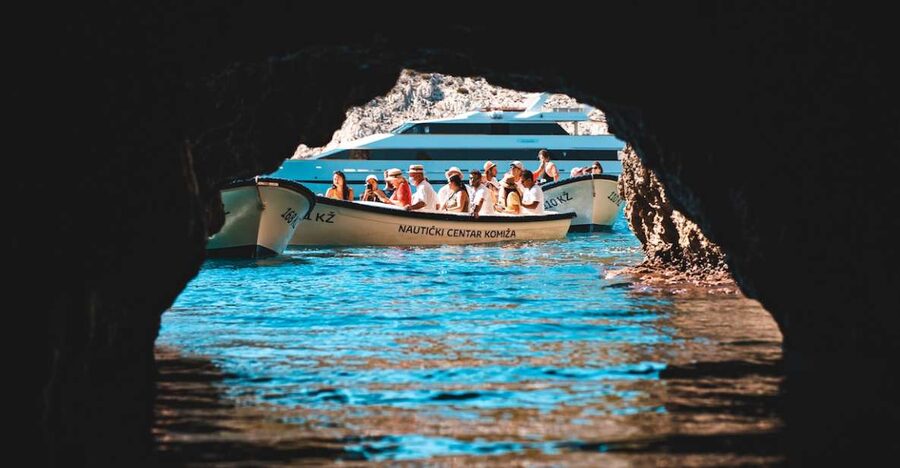 Split: Blue Cave and 5 Islands Tour - Meeting in Split, Getting on the Right Boat