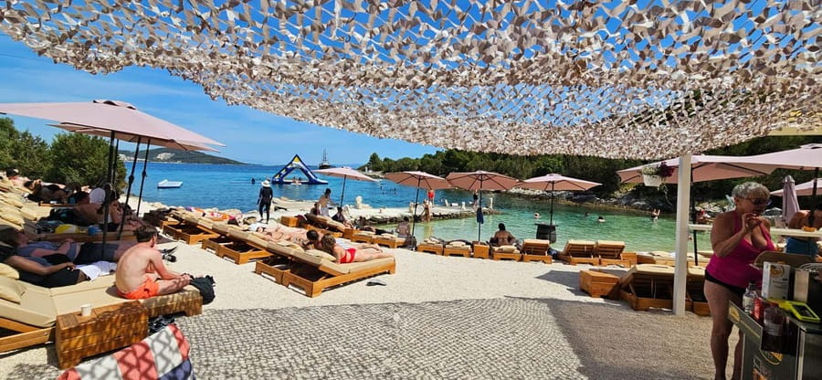 Split: Blue Lagoon Underwater Museum Tour w/Lunch & Drinks - The Blue Lagoon Hour: Free Time, Swimming Zones, and Photo Payoff