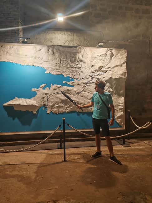 Split: City Walking Tour w/ Game of Thrones Locations - Golden Gate again, then People’s Square and Fruit Square