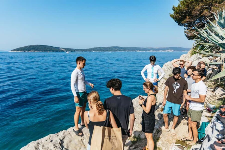Split: Cliff Jumping & Deep Water Solo Tour - Meeting Point Near Kasjuni Beach: Easy to Find, Easy to Be Early