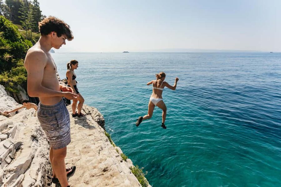 Split: Cliff Jumping & Deep Water Solo Tour - The Real Flow of the Morning: Warm-Ups, Progression, Then Jumping