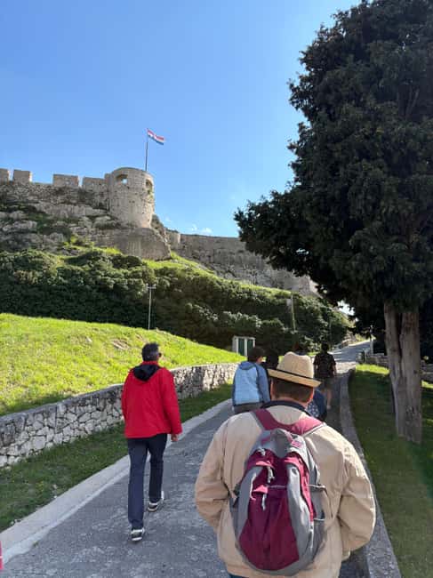 Split: Dalmatia for Nature Lovers Green Line Sightseeing Bus - Stop Three: Klis Fortress Views, Medieval Walls, and Game of Thrones Spots