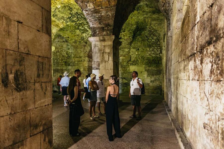 Split: Diocletian Palace & Old Town Guided Walking Tour - Getting Your Bearings at Apodos and Split’s Riva Waterfront