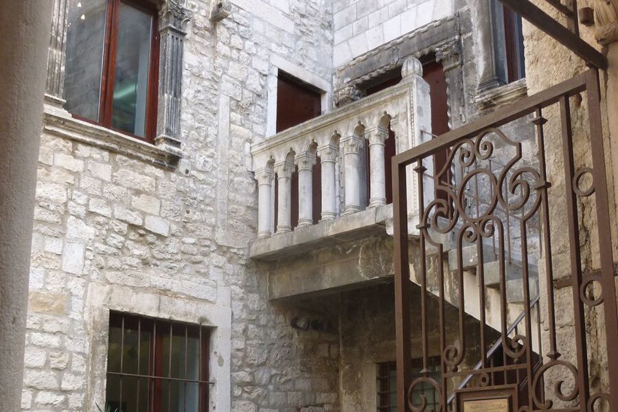 Split: Game of Thrones Tour with Diocletian's Palace Cellar - Two stories in one place: why this tour feels different in Split