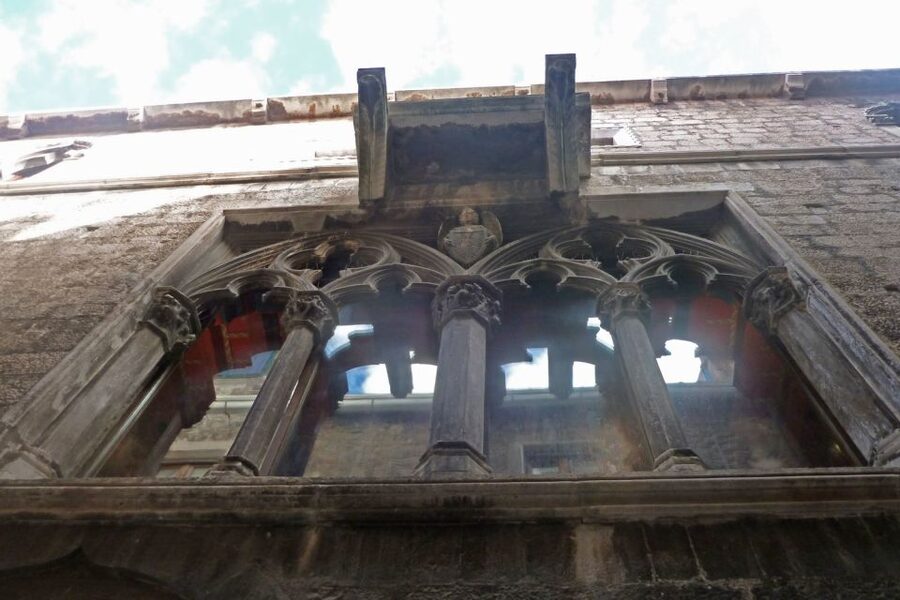 Split: Game of Thrones Tour with Diocletian's Palace Cellar - Golden Gate and Vestibul: the city as a set