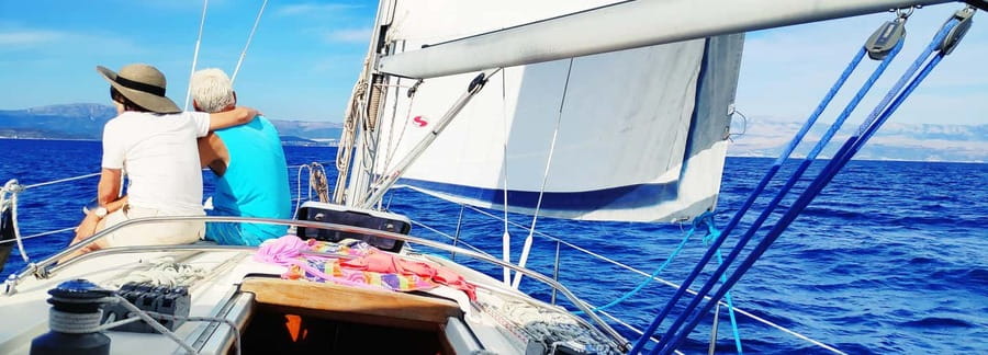 Split: Half Day Sailing Tour with Swim Stop, Snacks and Wine - Meeting the Boat in Split: INA Station and RO 1037