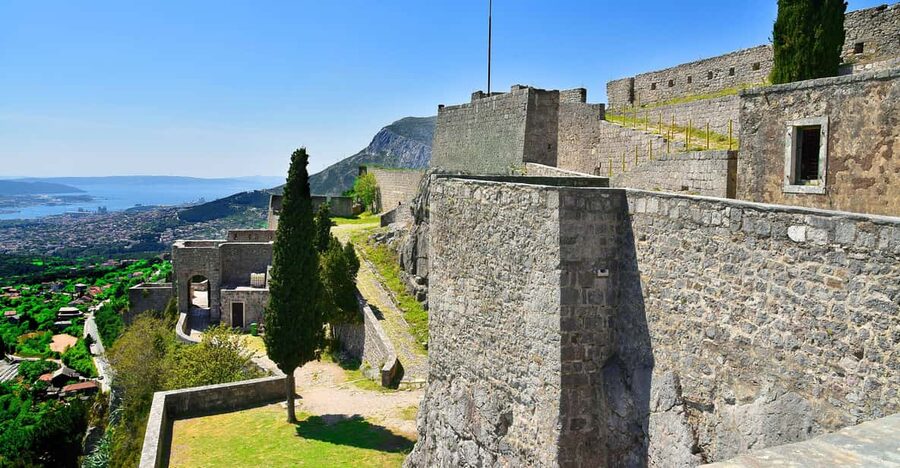 Split: Klis Fortress GOT and Olive Museum Entry Tickets - Food and wine at Stella Croatica: optional, but it can make the day