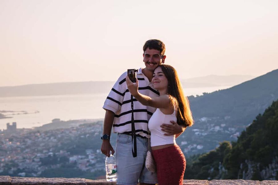 Split: Klis Sunset Sightseeing Bus Tour - Getting to Klis by open-top bus from Apodos