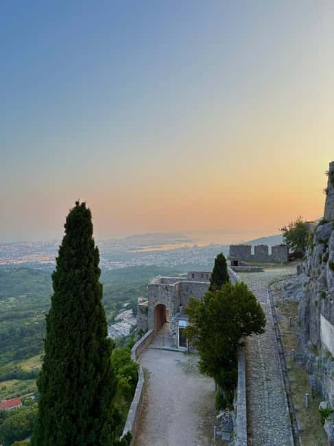 Split: Klis Sunset Sightseeing Bus Tour - Best fit: who should book this Split sunset Klis trip