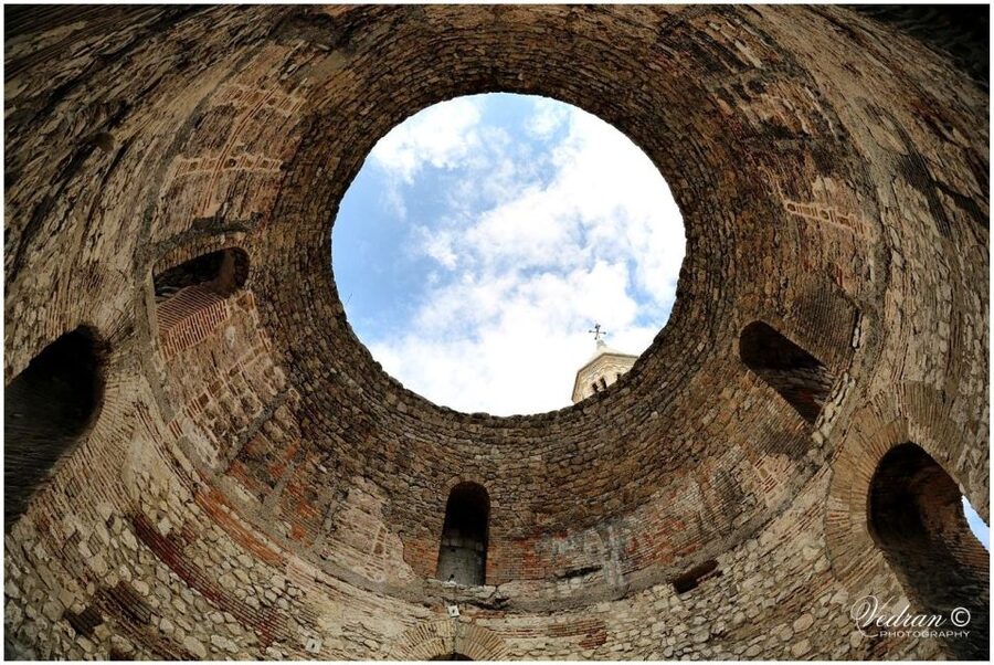 Split: Local History and Culture 90-Minute Walking Tour - A realistic 90-minute plan, with time for photos and questions