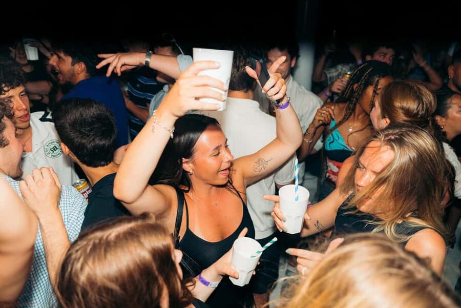Split: Night Boat Party with Free Shots, Dj and After Party - Meeting Point in Split, Statue and Stairs