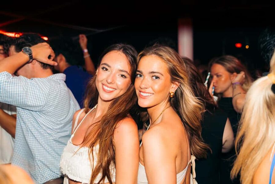 Split: Night Boat Party with Free Shots, Dj and After Party - Who Should Book, and Who Should Skip It