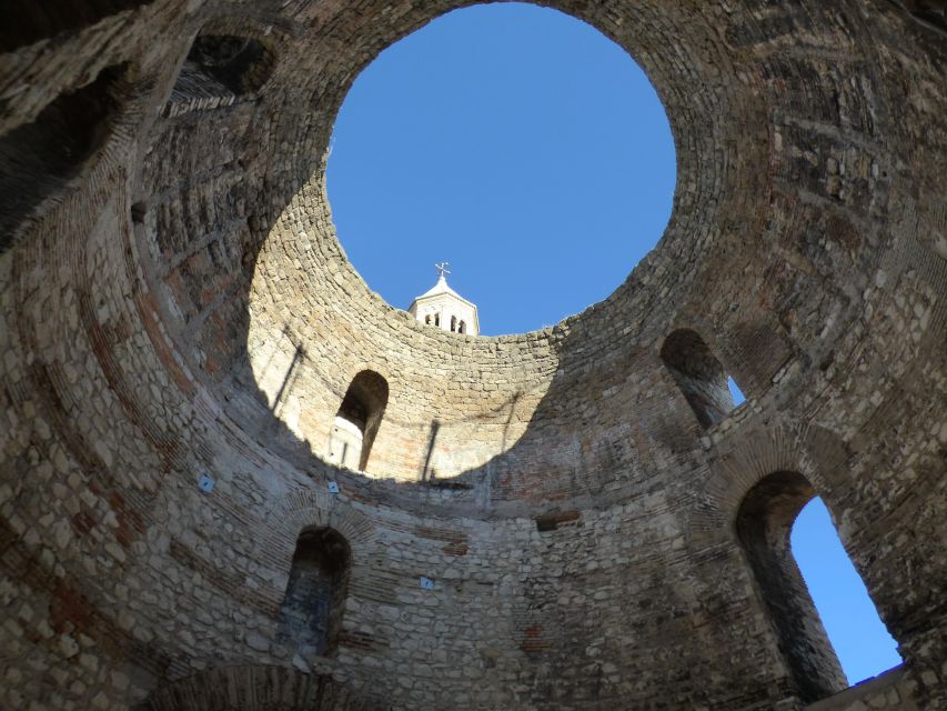 Split: Private Walking Tour in the Historical Town Center - The palace neighborhoods and the former Jewish ghetto area