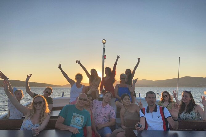 Split Riviera Panoramic Sunset Cruise with Summer Vibes on Boat - Meeting at Obala Lazareta and timing for true sunset views