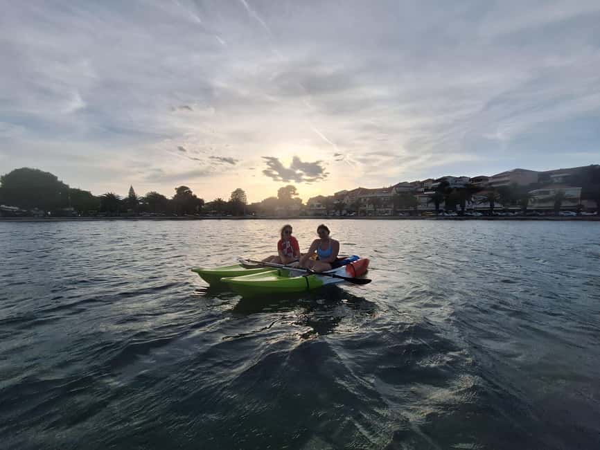 Split: Sunset Guided Kayaking Tour - Safety and Comfort: Life Vests, Closeness, and Swim Confidence