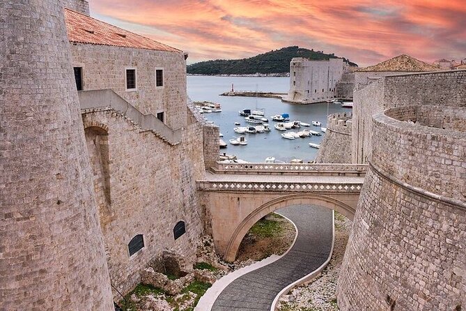 Split to Dubrovnik private transfer via Ston and picture stops (and vice versa) - Neretva Valley: fruit-grove photos and an easy local flavor