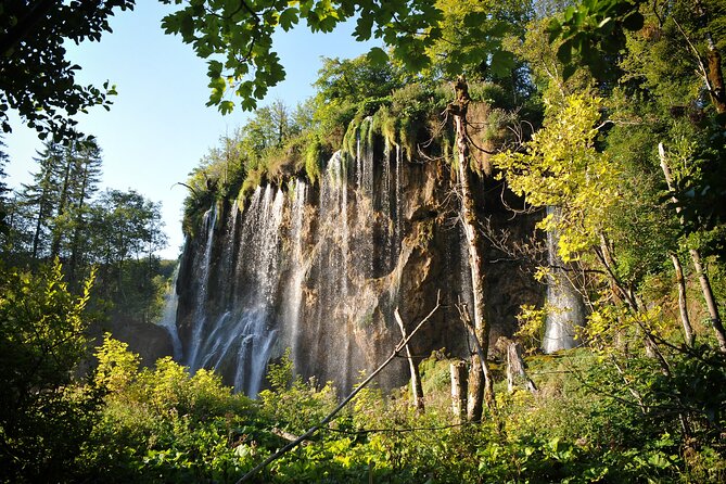 Split to Zagreb via Plitvice Lakes (3 hours stop is included) - Tickets and Fees: Budgeting for Plitvice Entry Without Surprises