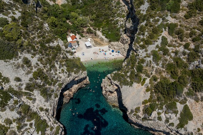 Split/Trogir: Blue Cave, Vis, and Hvar Speedboat Day Tour - Quick photo stops on Vis: Stupišće base and Podhumlje caves