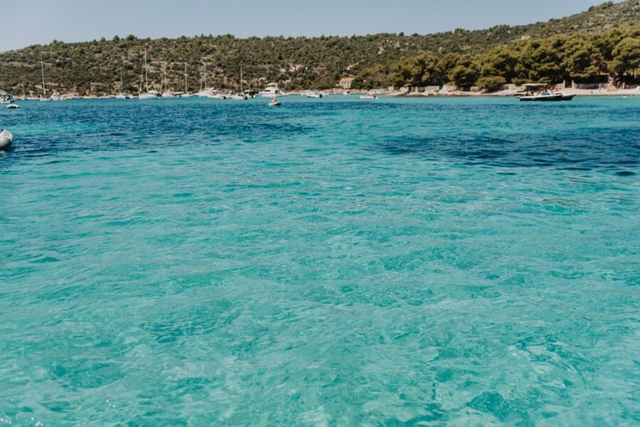 Split/Trogir: Blue lagoon and 3 islands speedboat tour - Timing and bumpy speedboat comfort: what to plan for in real conditions