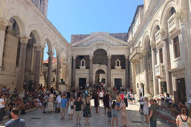 Split Walking Tour with Professor of History - Golden Gate: the emperor’s entrance and the Roman-to-medieval twist