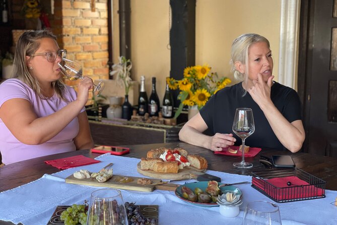 Štrukli cooking class with Dolac Market Tour - Tasting Break: Charcuterie, Olive Oil, Pumpkin Seed Oil, and Wine