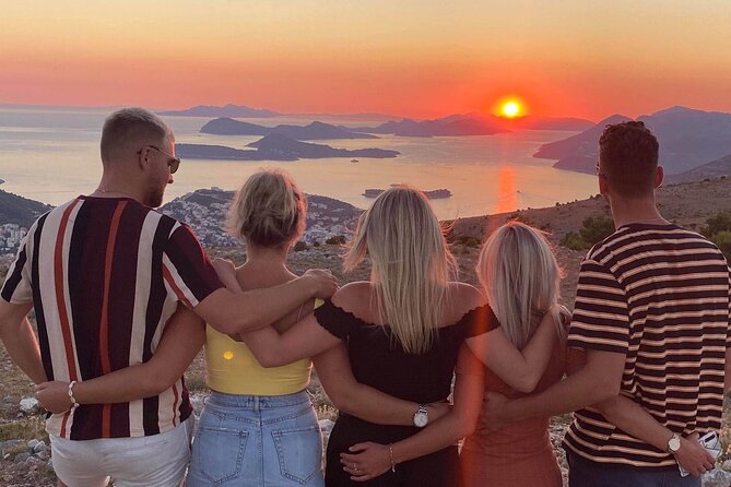 Sunset and Wine / Dubrovnik Sunset Tour and Premium Wine Tasting - Dubrovnik sunset with wine, not a long slog