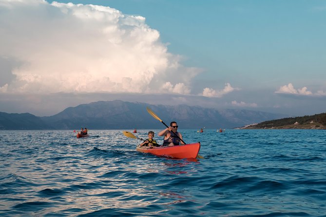 Sunset Kayaking - Meeting Lipa Hotel Postira and getting gear handled without stress