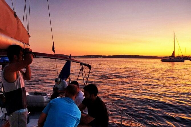 Sunset Sailing Tour on the Pakleni Islands - Who should book this sunset sailing tour