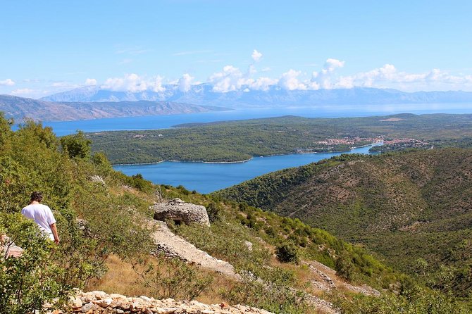 The Best of Hvar Small Group with Wine Tasting and Local meal - The drive that sets the tone: Napoleon’s French Fortress viewpoint