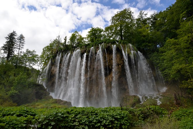The natural park of Plitvice Lakes transportation, and return to Zadar - Entering Plitvice: How a Good Entrance and Route Beat Rushing