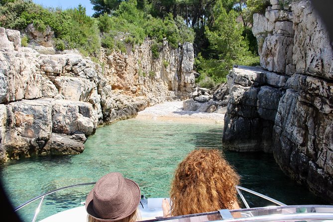 Three Islands Private Speedboat Tour With Blue Lagoon Stop - Maslinica village walk: fishermen-town atmosphere for 2 hours